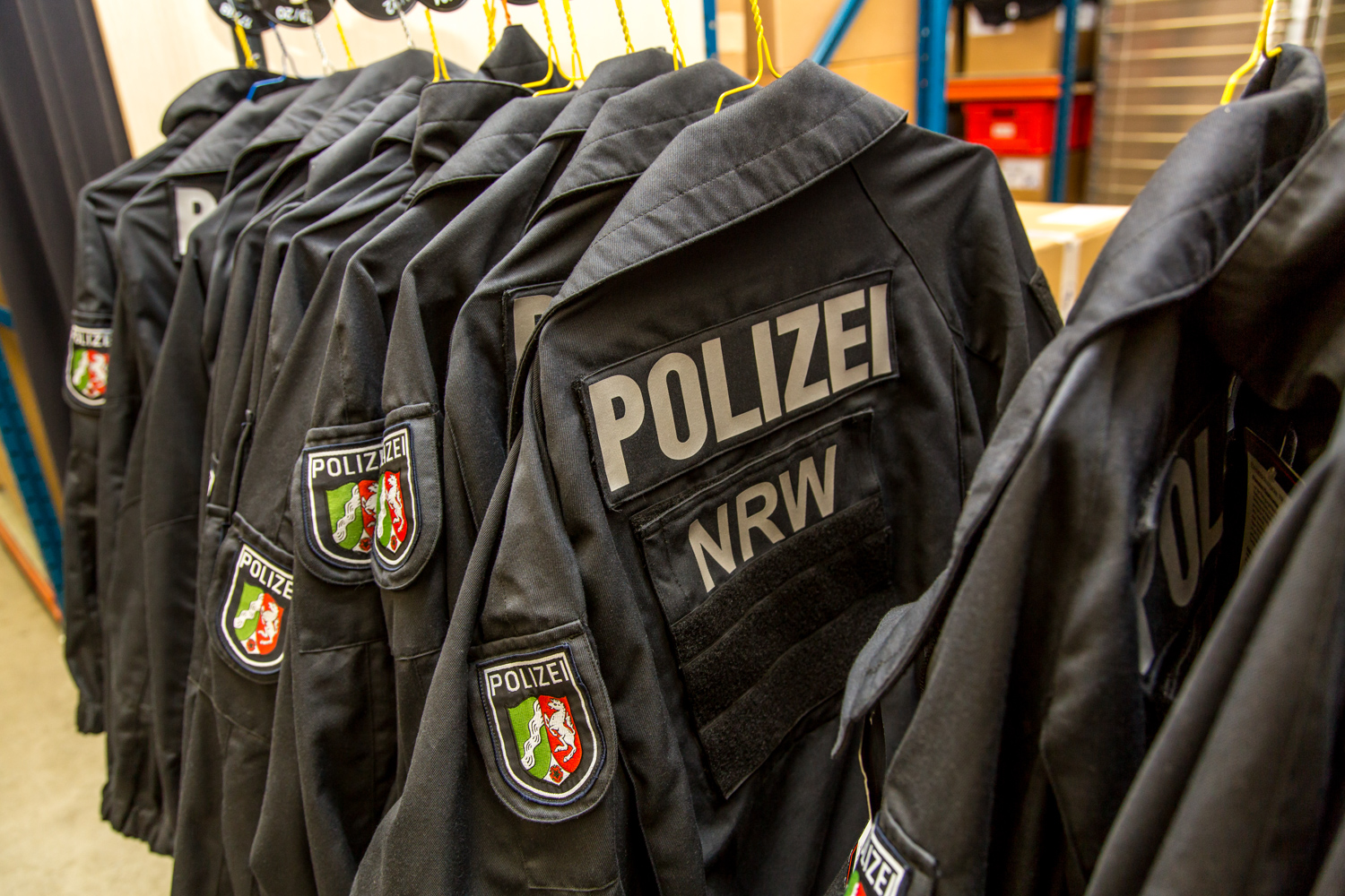 Uniform Kleiderstange