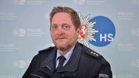 Bezirksdienstbeamter für den Bereich  Holzweiler – Rainer Botschek